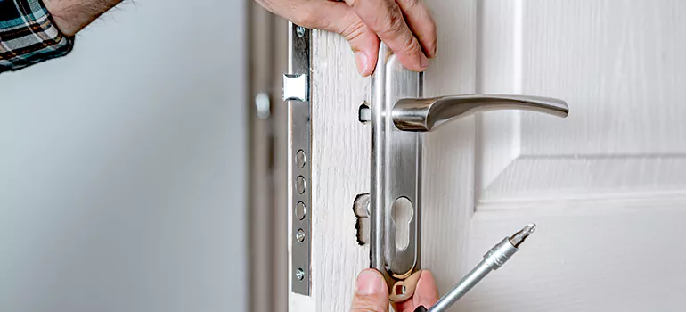 Front Door Knob Repair in North Miami Beach, FL